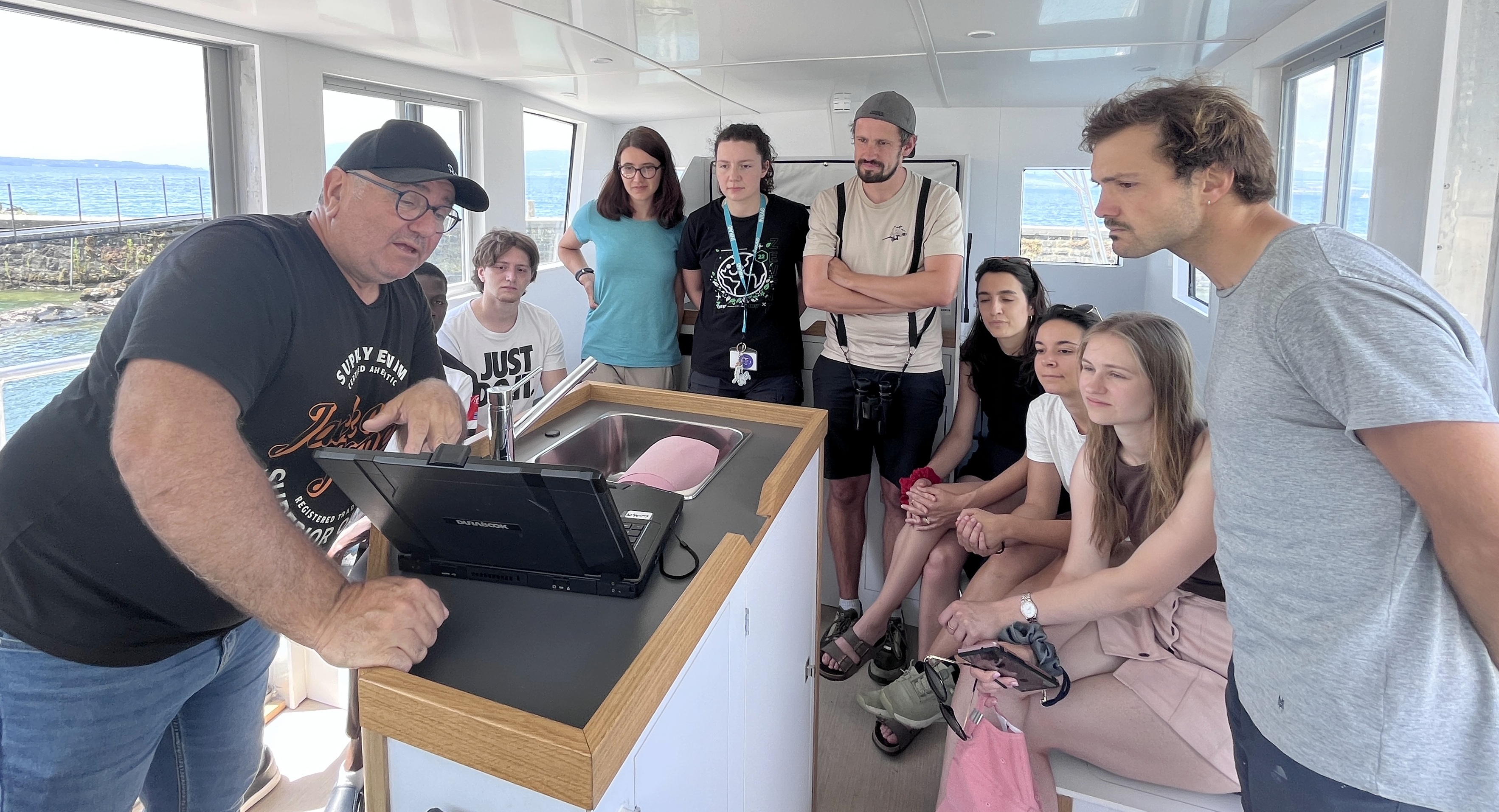 Démonstration de lecture de profil de température, Chl a-Crédits photos: S. RASCONI